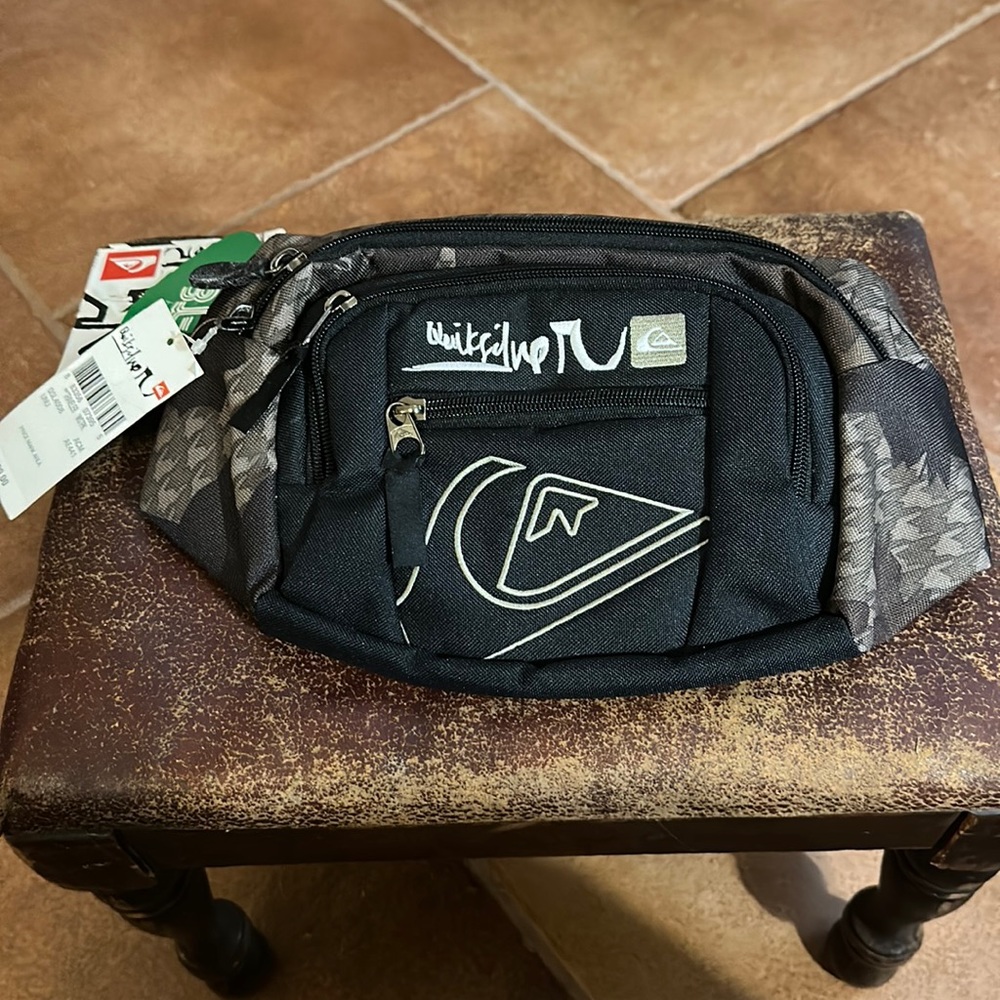 Quicksilver Fanny pack